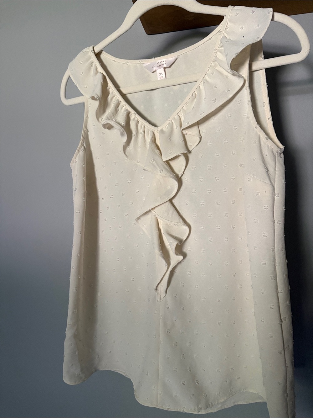 Lauren Conrad Sleeveless Cream Ruffle V-Neck Women's Top